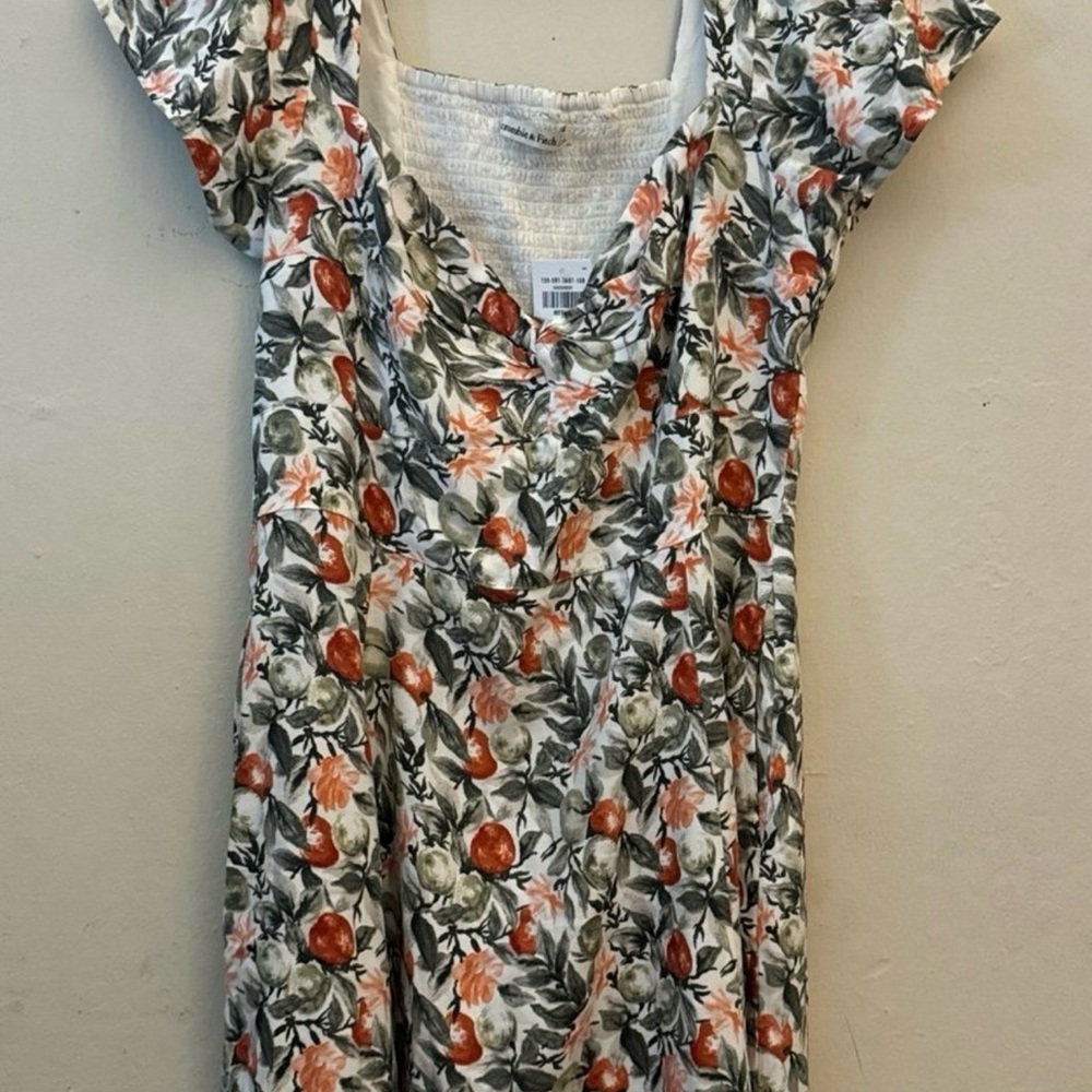 Abercrombie & Fitch Floral Mini Dress - Red, Green, Gray New Size Medium